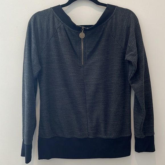 Roxy Lightweight Crew Neck, Size M, Charcoal/Black, EUC - Picture 2 of 5